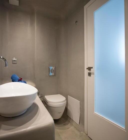 جناح عائلي, Blue Waves Suites & Apartments