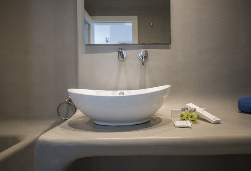 جناح عائلي, Blue Waves Suites & Apartments