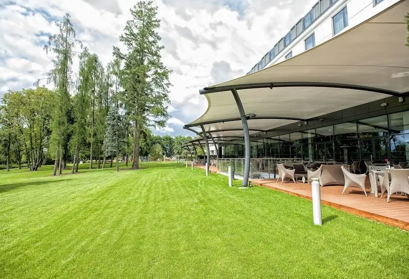 اتاق استاندارد با چشم‌انداز باغ, Doubletree By Hilton Hotel & Conference Centre Warsaw
