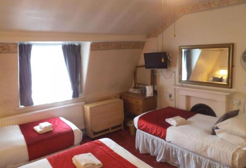 غرفة قياسية رباعية, Arran House