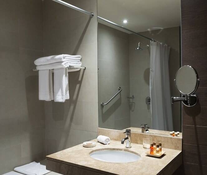 اتاق لوکس سه تخته, Arawi Miraflores Prime