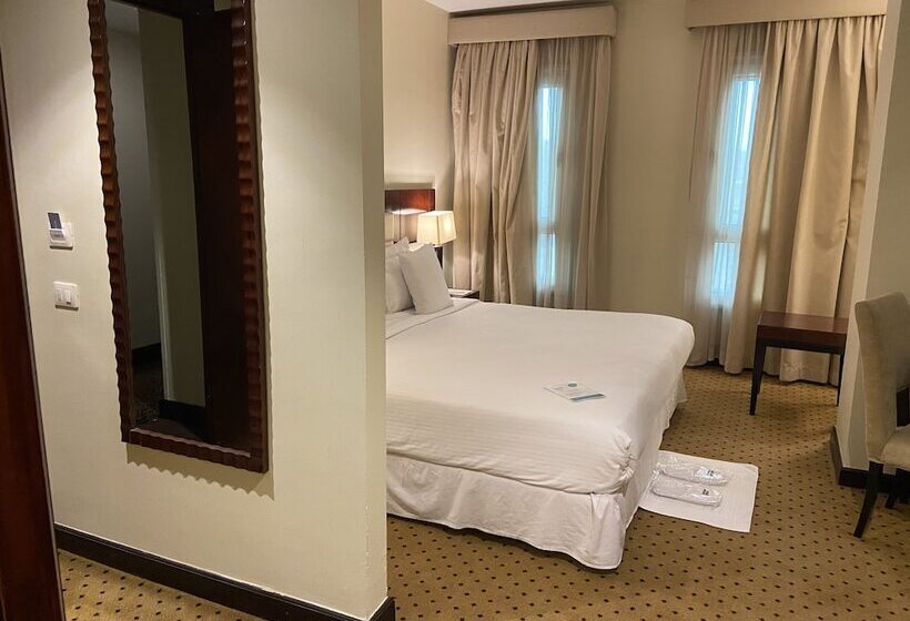 سوییت جونیور, Barcelo Cairo Pyramids