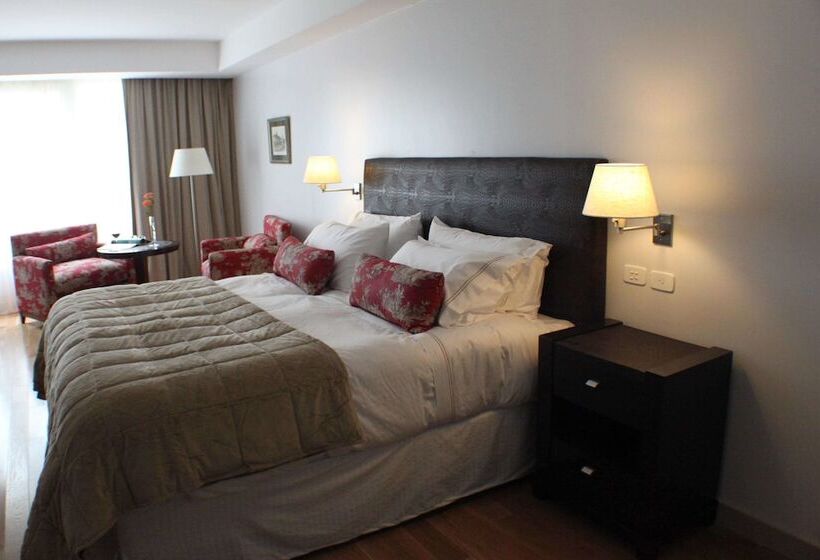 سوییت جونیور, Club Frances