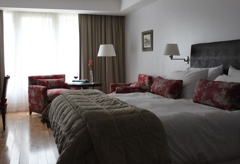 سوییت جونیور, Club Frances