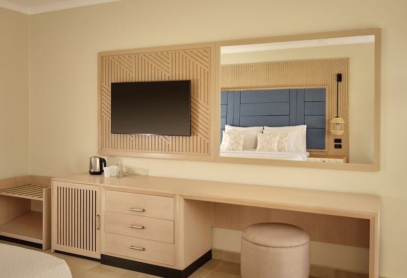 اتاق استاندارد با چشمانداز باغ, Coral Sea Waterworld Sharm El Sheikh