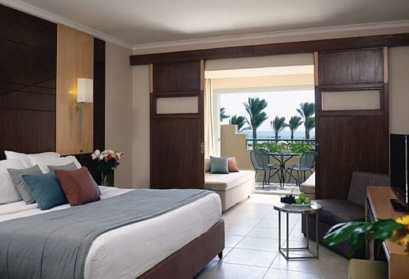 اتاق خانوادگی, Coral Sea Waterworld Sharm El Sheikh