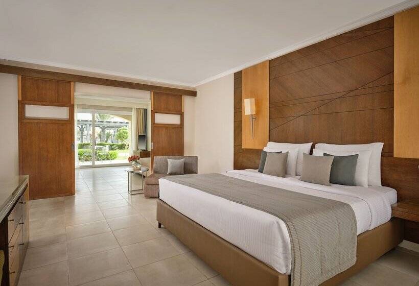 سوییت خانوادگی, Coral Sea Waterworld Sharm El Sheikh