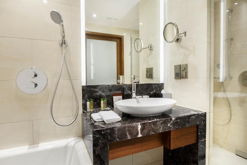 Номер Стандарт Вид на Сад, Doubletree By Hilton Hotel & Conference Centre Warsaw