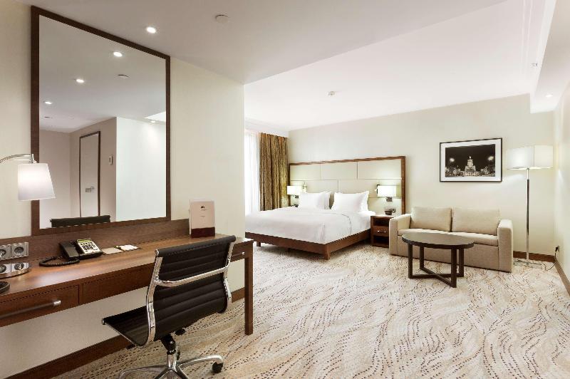 غرفة ديلوكس سرير كينج, Doubletree By Hilton Hotel & Conference Centre Warsaw