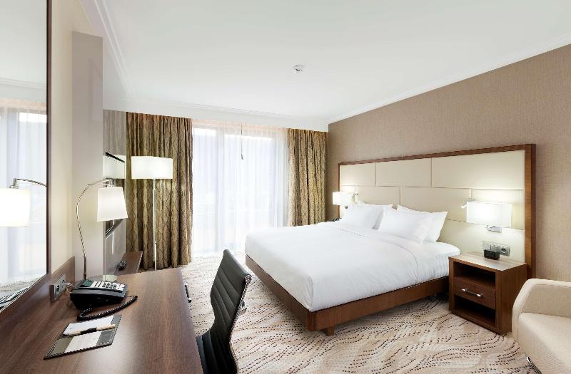 غرفة قياسية سرير كينج, Doubletree By Hilton Hotel & Conference Centre Warsaw