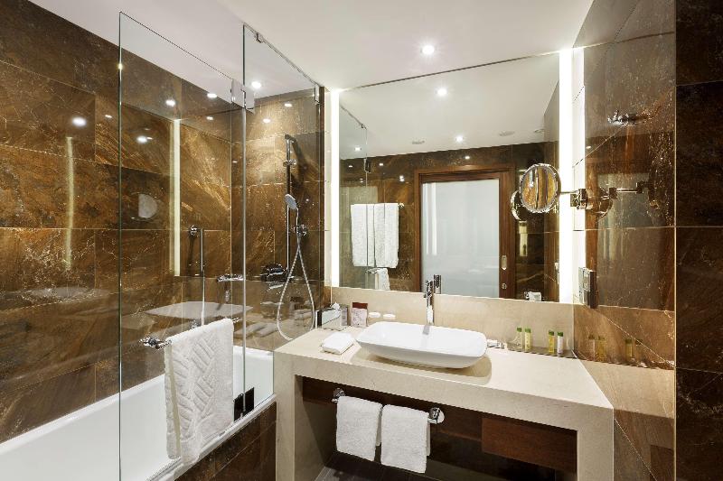 Стандартный Номер Кровать Кинг, Doubletree By Hilton Hotel & Conference Centre Warsaw