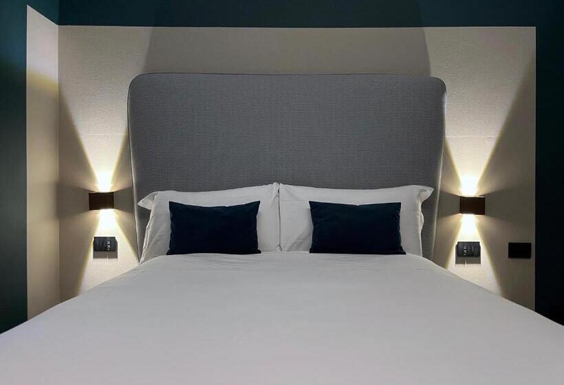 标准间, Av Hotel Milano