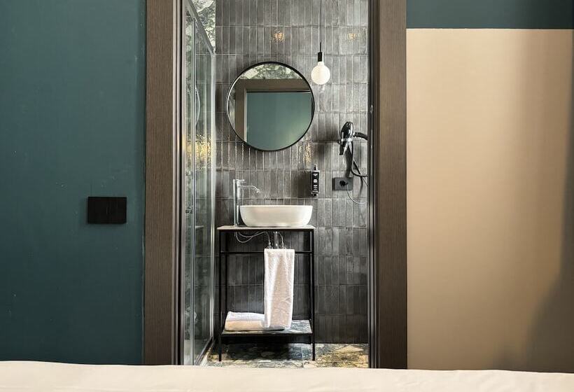 标准间, Av Hotel Milano