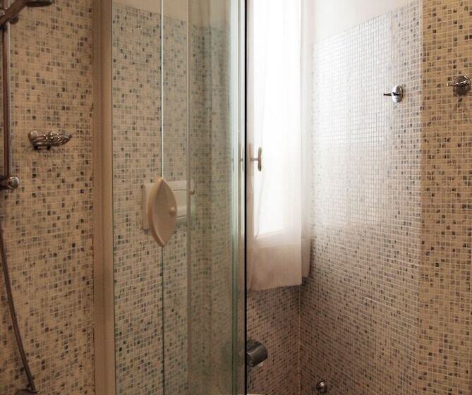 스탠다드 트리플 룸, Euro