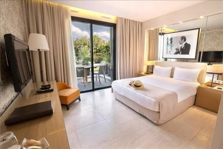 クラシックルーム, Hostellerie La Farandole