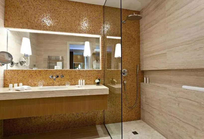 オーシャンビュースーペリアールーム, Hostellerie La Farandole