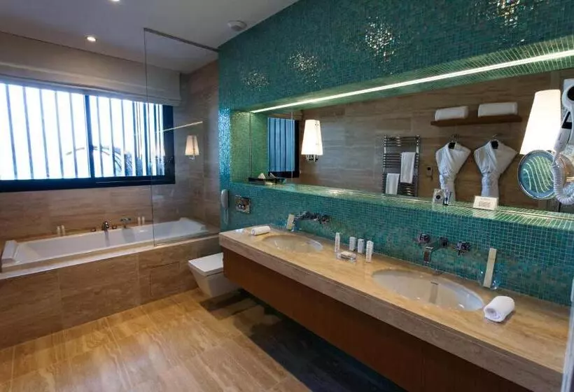 オーシャンビューデラックスルーム, Hostellerie La Farandole