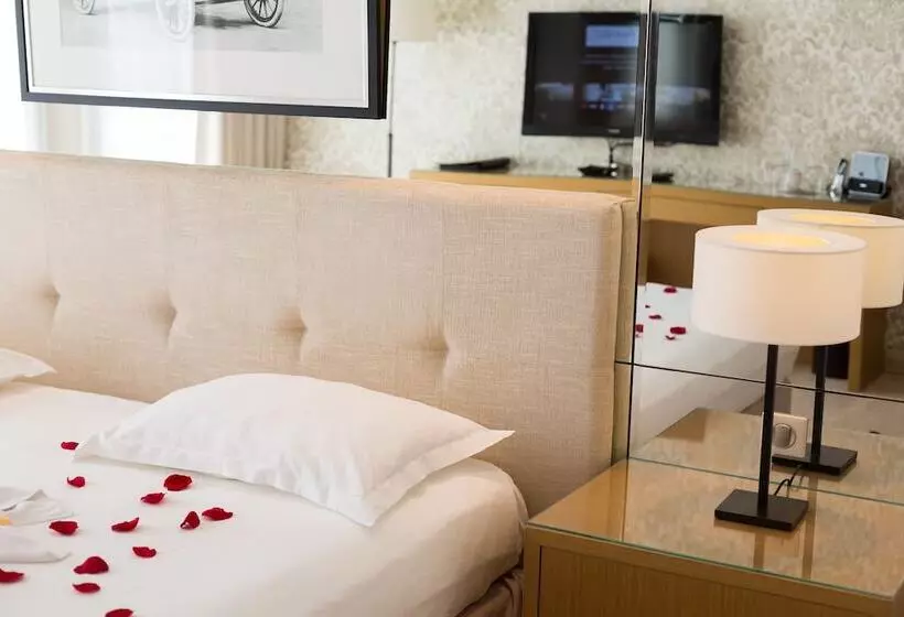 オーシャンビュースーペリアールーム, Hostellerie La Farandole