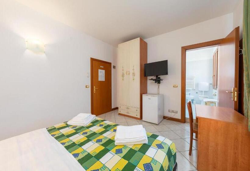 Номер Стандарт Совместная Ванная, Nuova Aurora Venice