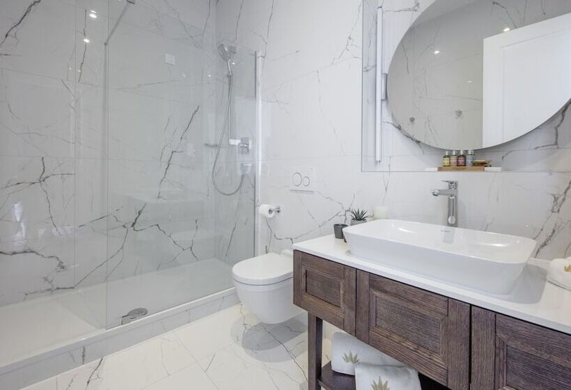 디럭스 스위트, Royal Palm