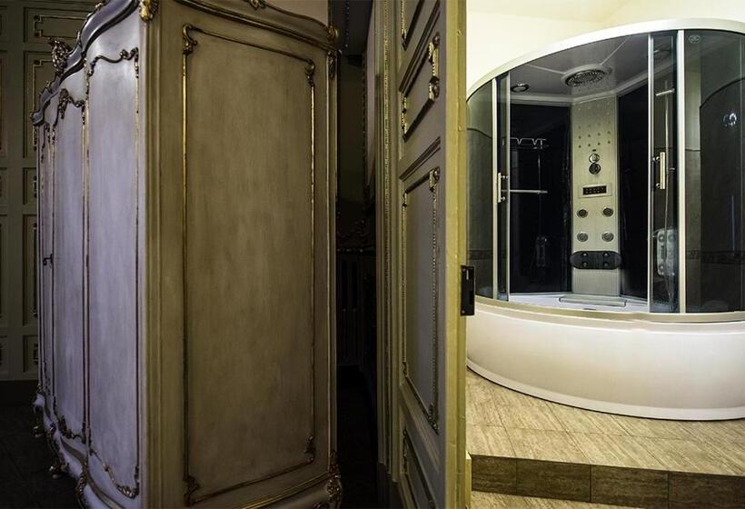 جناح مزود بجاكوزى, Sofia