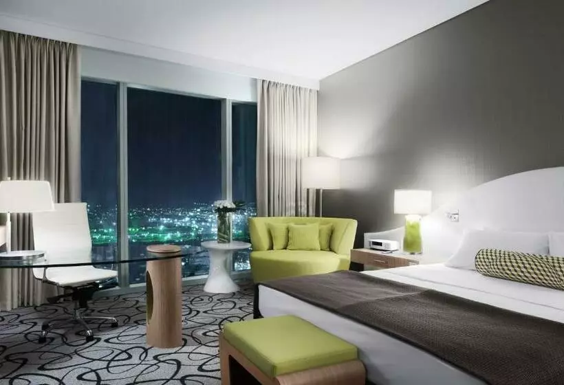 اتاق دلوکس با تخت کینگ و چشم‌انداز, Sofitel Dubai Downtown