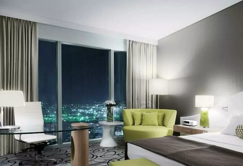 اتاق دلوکس با تخت کینگ و چشم‌انداز, Sofitel Dubai Downtown