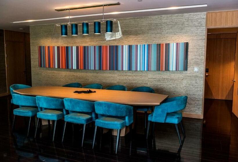 سوئیت پرزیدنت, Sofitel Dubai Downtown