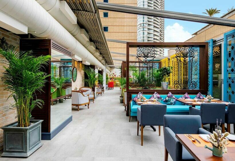 سوئیت پرزیدنت, Sofitel Dubai Downtown