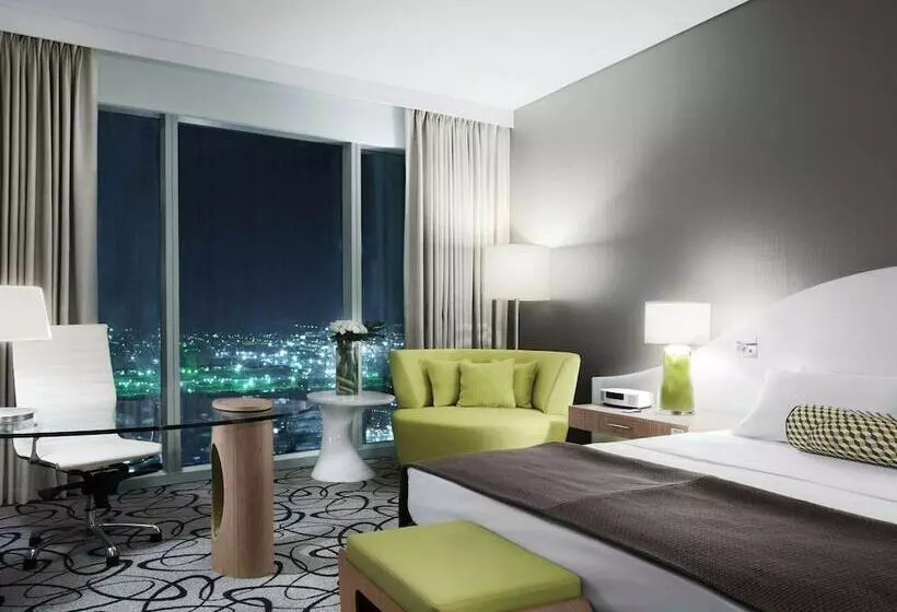 اتاق لوکس با چشم‌انداز, Sofitel Dubai Downtown