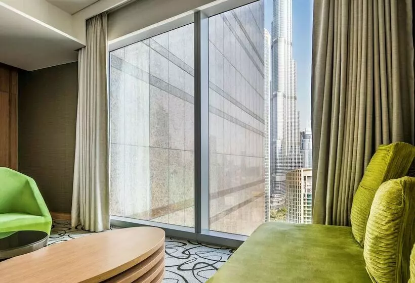سوئیت کلاب, Sofitel Dubai Downtown