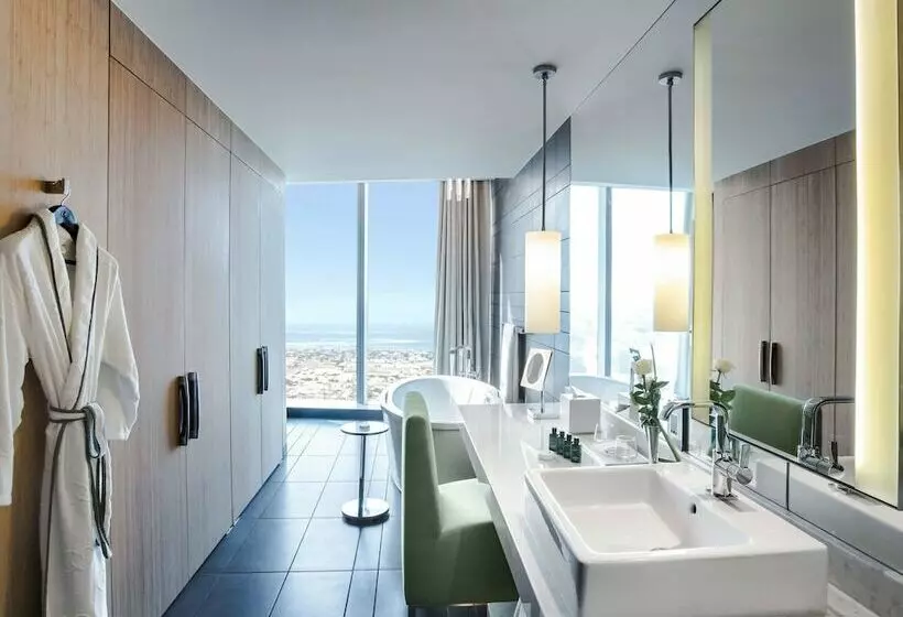 سوئیت کلاب, Sofitel Dubai Downtown