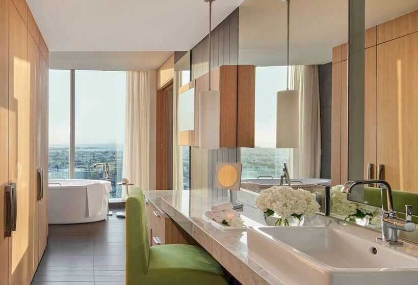 سوئیت کلوب با چشمانداز, Sofitel Dubai Downtown