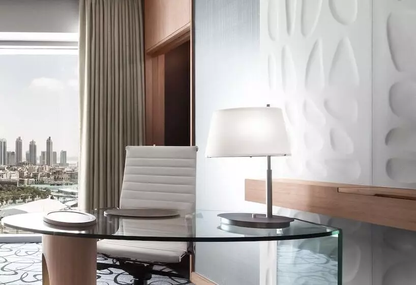 سوئیت کلاب, Sofitel Dubai Downtown