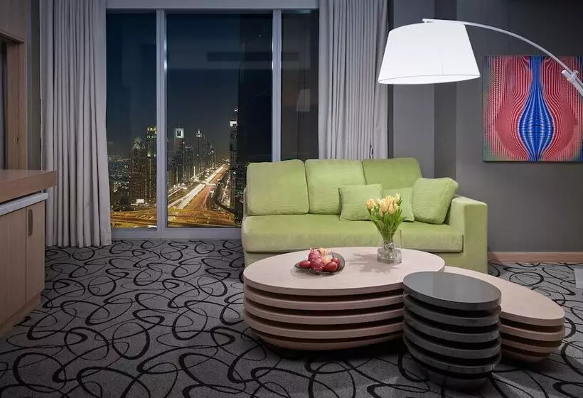 سوئیت کلاب, Sofitel Dubai Downtown
