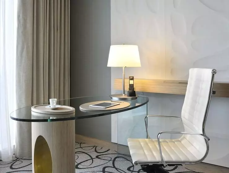 اتاق لوکس با چشم‌انداز, Sofitel Dubai Downtown