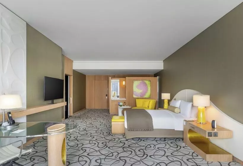استودیوی لوکس, Sofitel Dubai Downtown