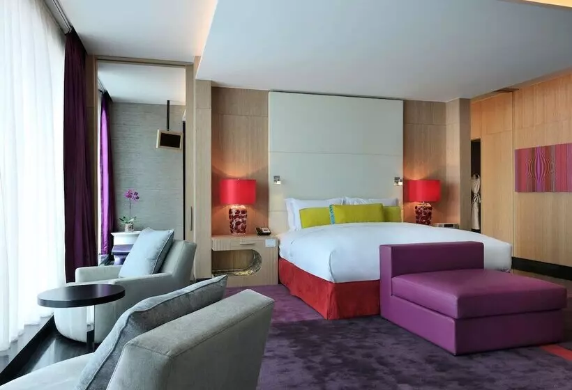 سوئیت رویال, Sofitel Dubai Downtown