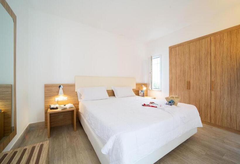 חדר סטנדרט לארבעה, Th Simeri  Simeri Village