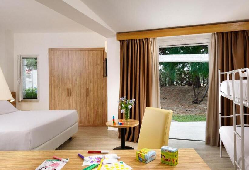 חדר סטנדרט לארבעה, Th Simeri  Simeri Village