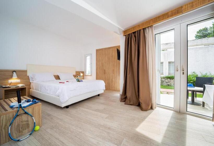 חדר סטנדרט לארבעה, Th Simeri  Simeri Village