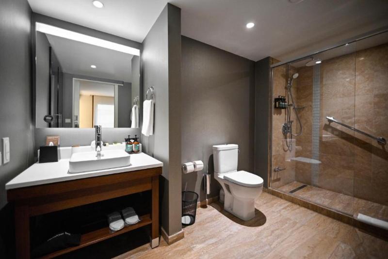 스위트, Yerevan Place