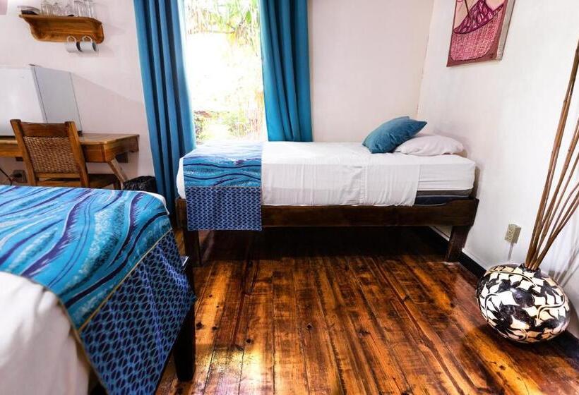 بانگلوی استاندارد, Mango Inn Resort