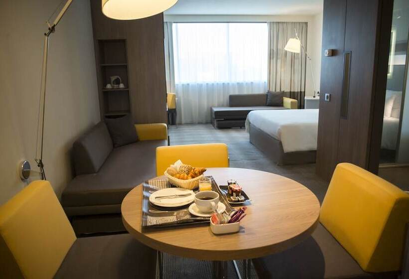 Номер Executive, Novotel Sofia