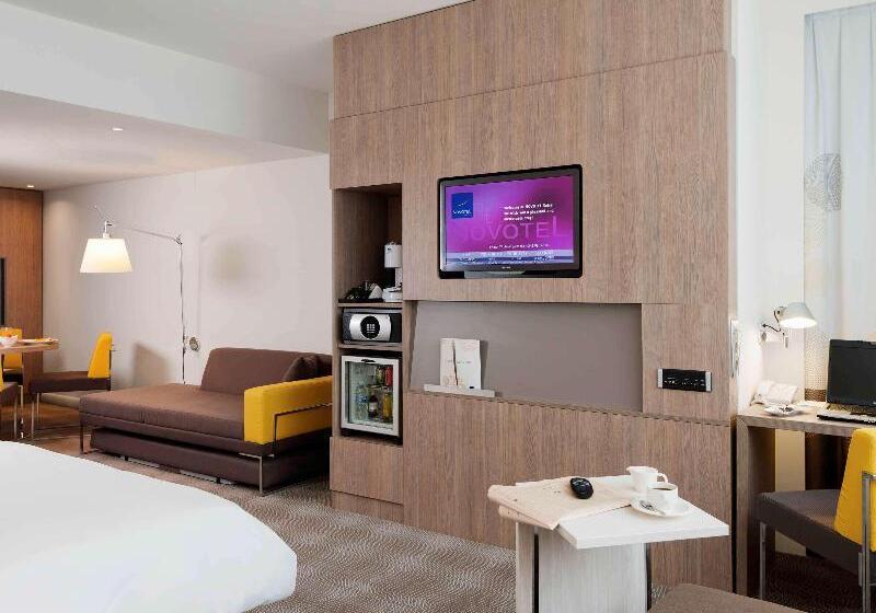Номер Executive, Novotel Sofia
