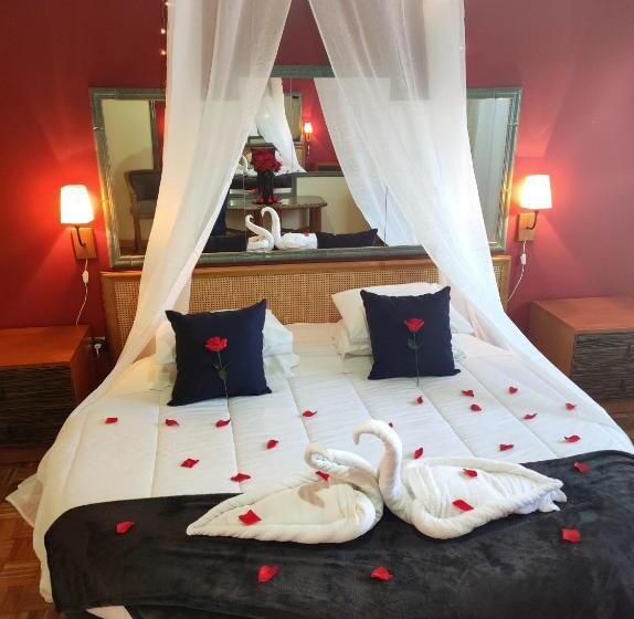 جناح, Ribeirotel