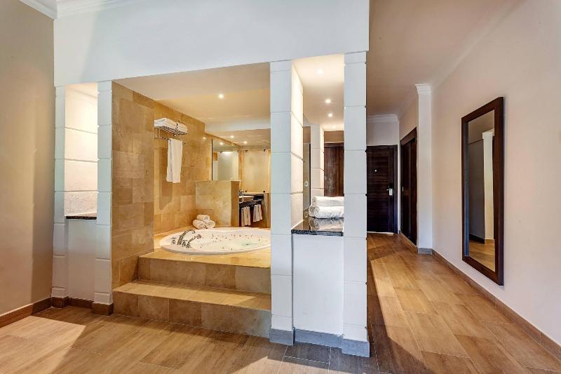 اتاق لوکس, Royalton Splash Punta Cana, An Autograph Collection All Inclusive Resort & Casino