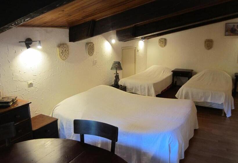 חדר משפחתי, Auberge Des Deux Rivières