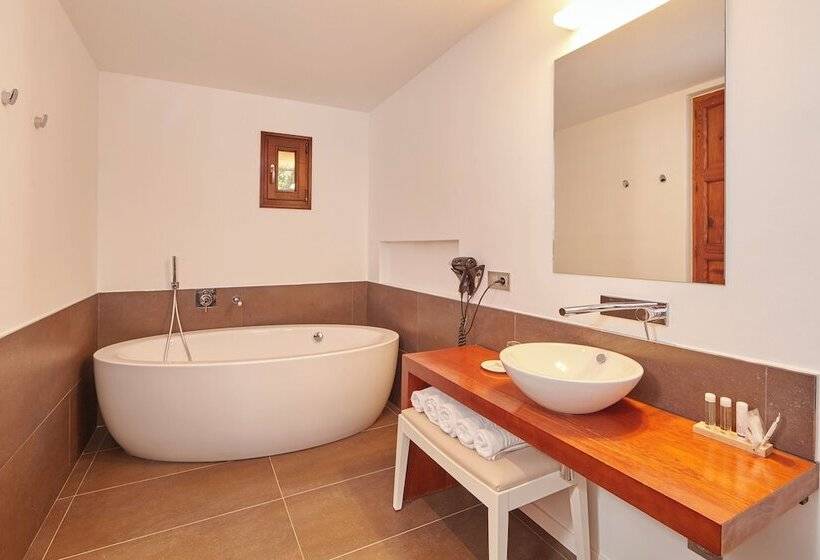 스위트, Bennoc Petit Hotel Only Adults