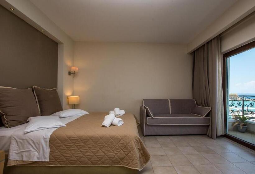 Triple Room Sea View, Dali